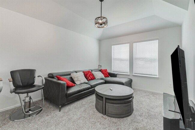 Foto del edificio - 5122 Sequoia Hts Ln