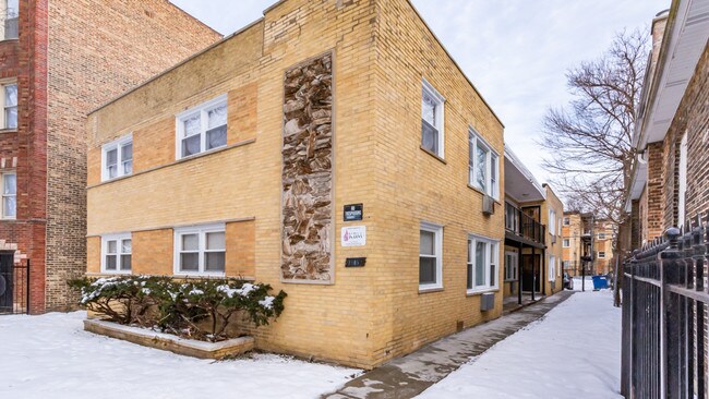 Building Photo - 7945 S Dobson Ave