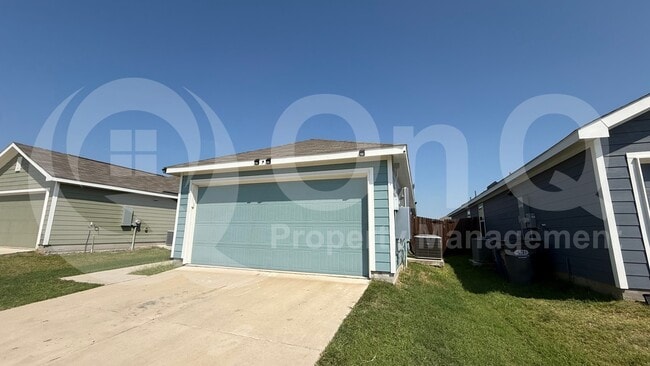 Building Photo - 614 Cochran Dr