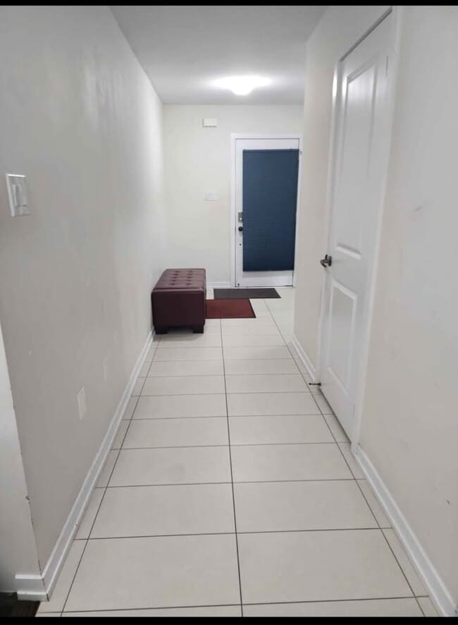 Building Photo - 55 Prestwick St