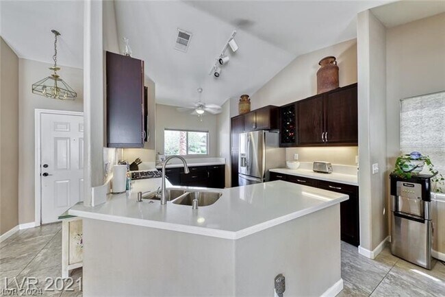 Building Photo - 325 John Henry Dr