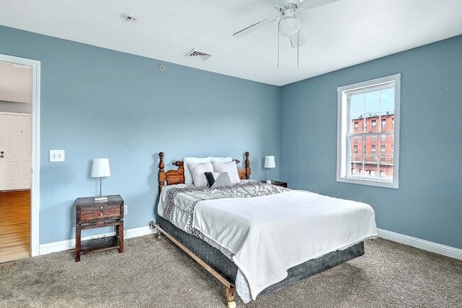 Building Photo - 1556 N Main St