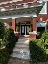 Building Photo - 1855 Russell Blvd