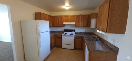 Building Photo - 1240 W Newlands Dr