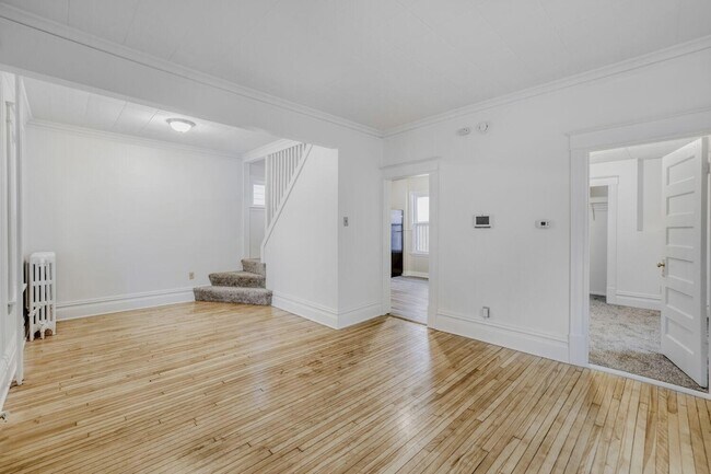 Foto del edificio - 595 Hawthorne Ave E