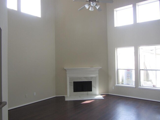 Building Photo - 7707 Tyler Creek Ln