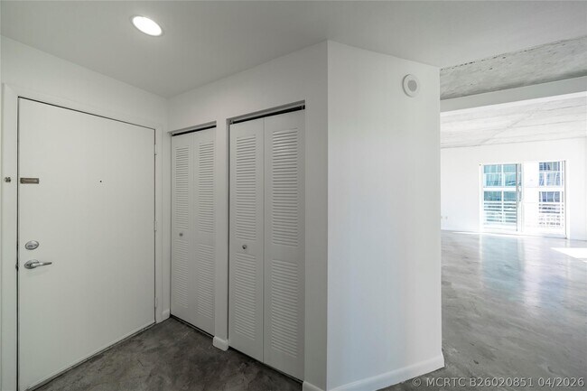 Foto del edificio - 234 NE 3rd St
