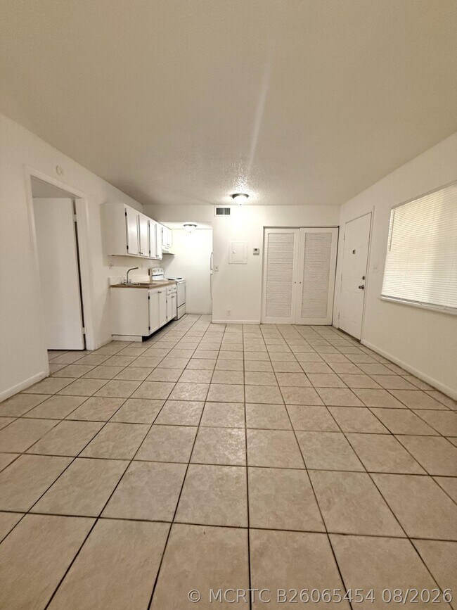 Foto del edificio - 4281 NW 19th St