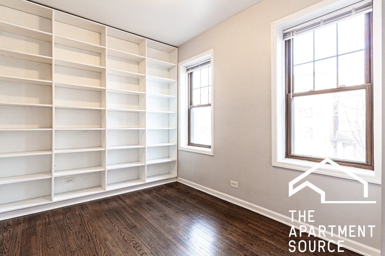 Photo - 3714 N Sheffield Ave (Chicago, IL)