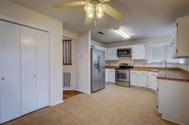 Foto del edificio - Adorable home in Rowlett, Location in Great Location!