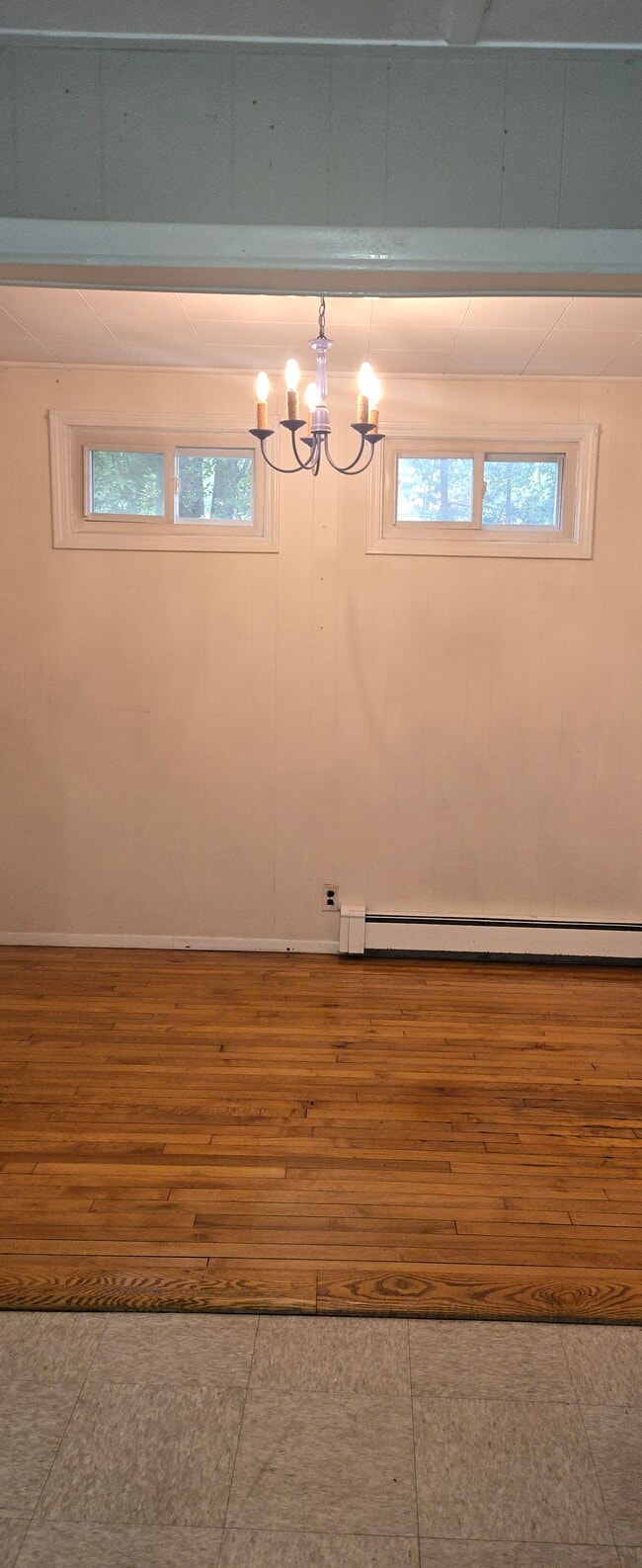 Building Photo - 27 Pleasant St