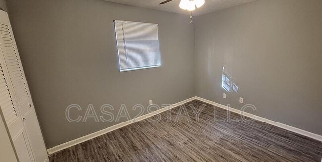 Building Photo - 329 Redmar Blvd