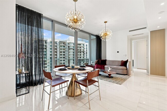 Building Photo - 300 Biscayne Blvd