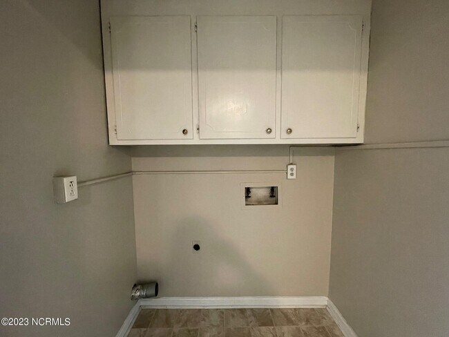Foto del edificio - 3812 Sterling Pointe Dr