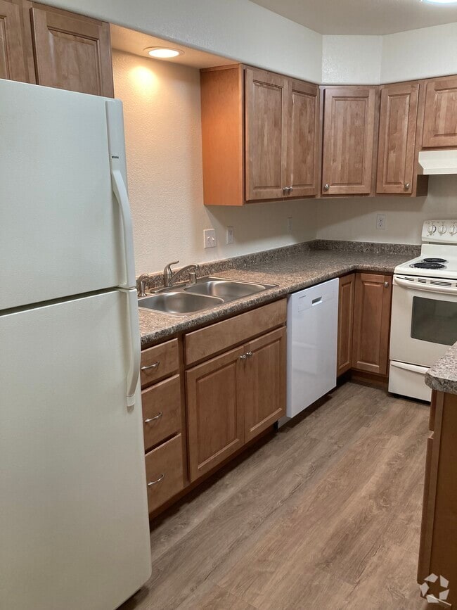 Building Photo - 712 W 47th Ave