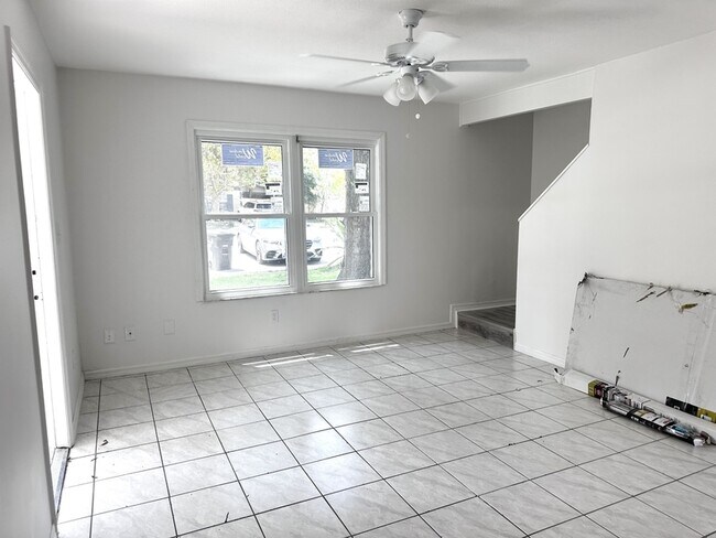 Foto del edificio - 501 Yellowwood Ct