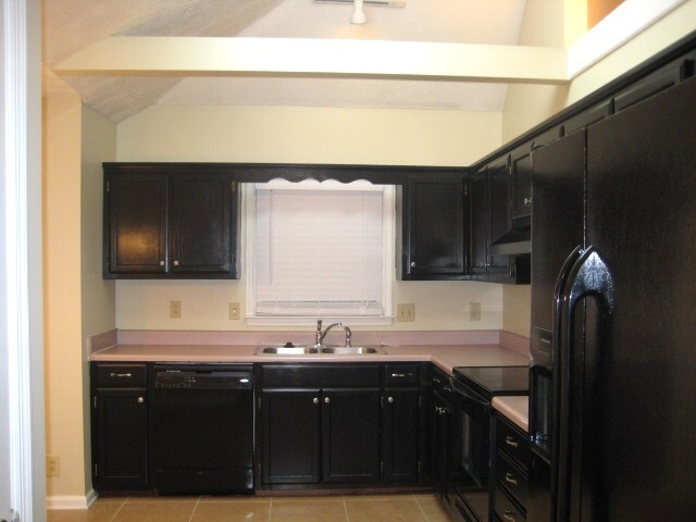 Foto del edificio - 307 Briarwood Ln