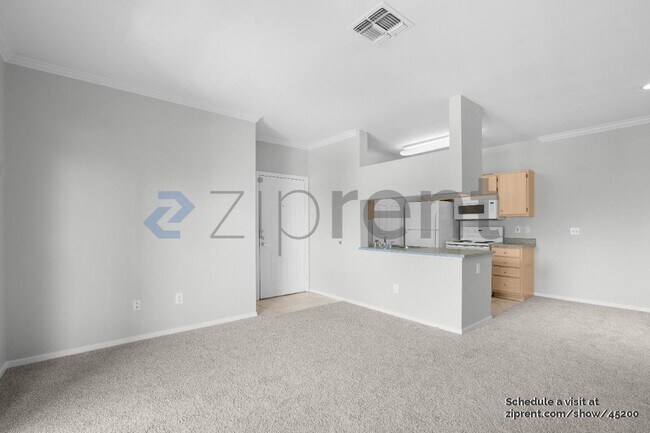 Foto del edificio - 701 Gibson Dr