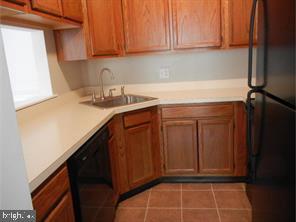 Building Photo - 4510B Aberdeen Dr