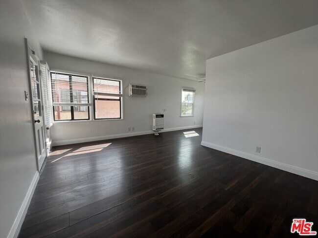 Foto del edificio - 2010 W 35th St