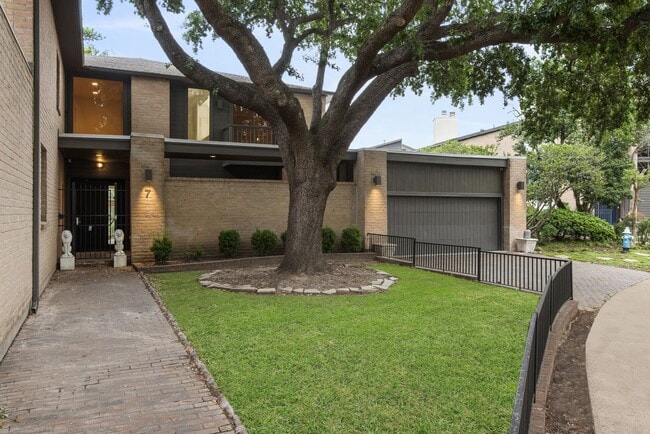 Luxury Lakeside Living- Memorial City - Luxury Lakeside Living- Memorial City House