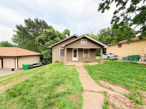 Building Photo - 2837 N 42nd St