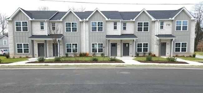 Photo - 719 Crestland Ave Apartment