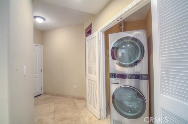 Building Photo - 4551 Coldwater Canyon Ave