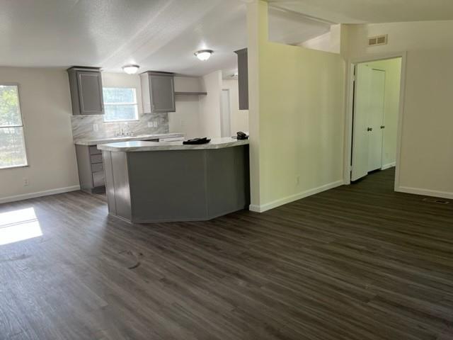 Foto del edificio - 15900 Westgate Rd