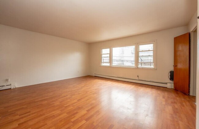 Foto del edificio - 1037 Summit Ave