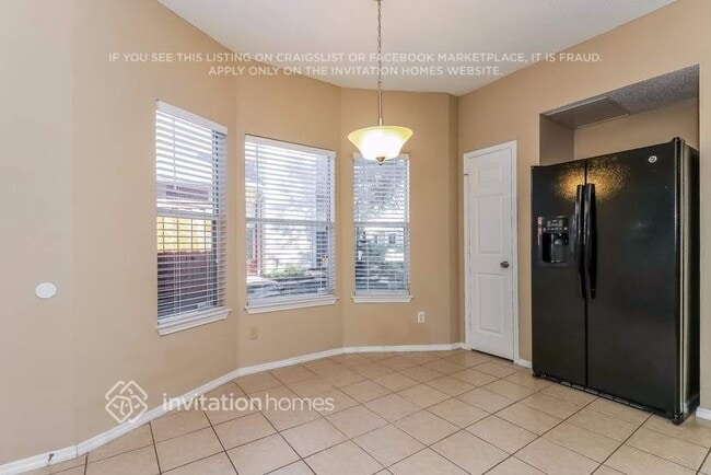 Building Photo - 2101 Larkspur St