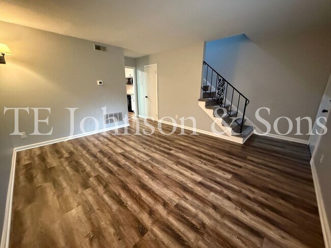 Building Photo - 317 Vineyard Park Ct