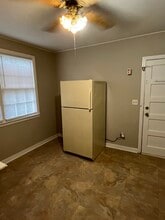 Building Photo - 36 N Easy St