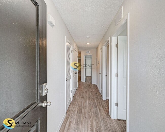 Foto del edificio - 9588 Hood Rd