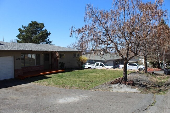 Building Photo - 6520 Climax Ave