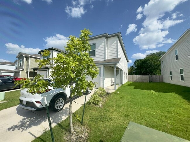 Building Photo - 60 Trinity Cir