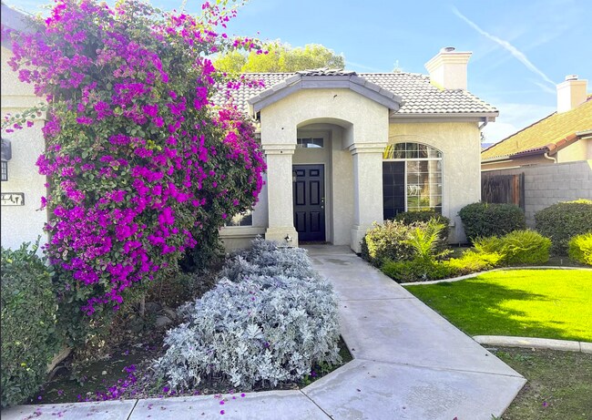 Foto del edificio - 3205 Kennewick Ln