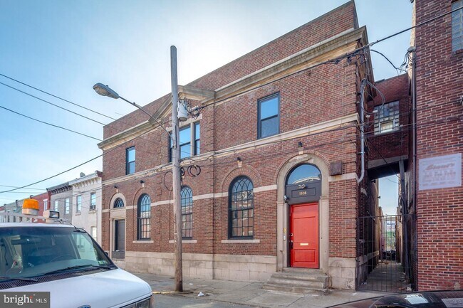 Foto del edificio - 1804 E Hazzard St