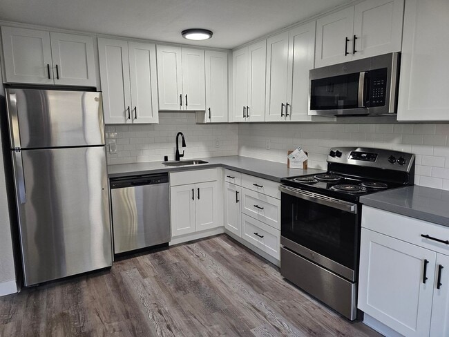 Interior Photo - CityScape: Leasing Specials! Newly Renovated Premier Location in Bellevue, Rooftop Entertainment ...