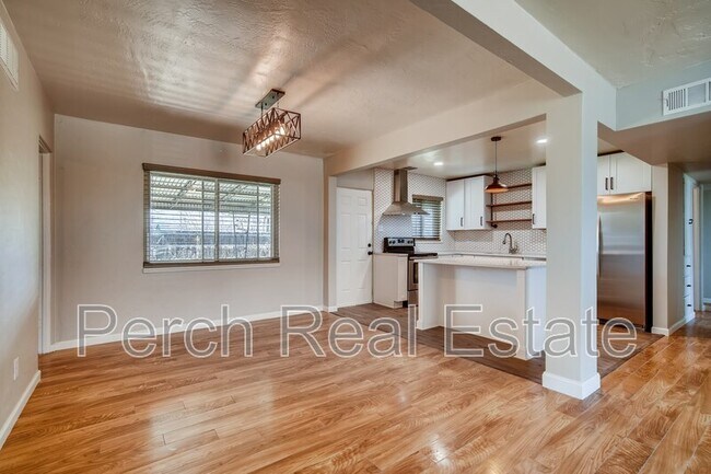 Foto del edificio - 1281 Quentin St