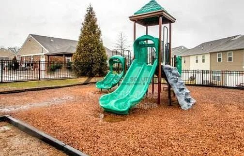 Foto del edificio - 2015 Lavender Ct