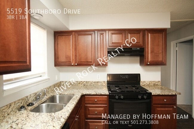 Building Photo - 5519 Southboro Dr