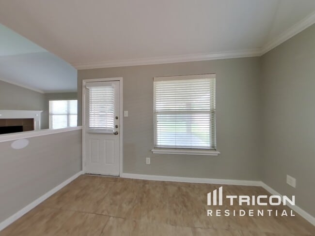 Building Photo - 21478 Olympic Forest Dr