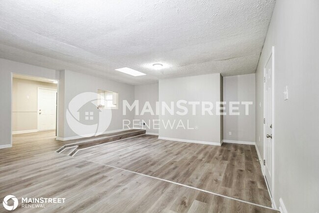Foto del edificio - 10719 Jefferson Hill Rd, Fairdale, KY 40118