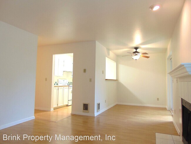 Foto del edificio - 2 br, 2 bath House - 455 Newport Way NW, #204
