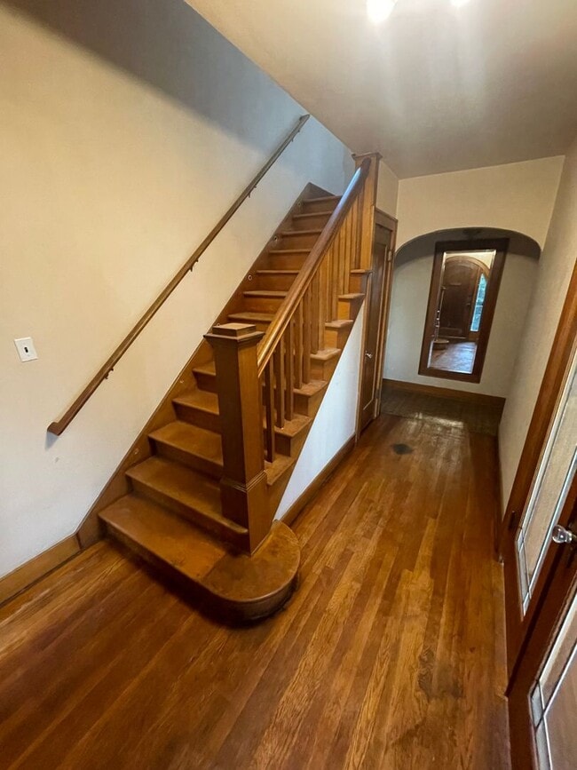 Building Photo - 3950 Northwest Ave