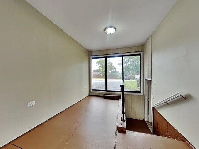 Foto del edificio - 17343 Odell Ave