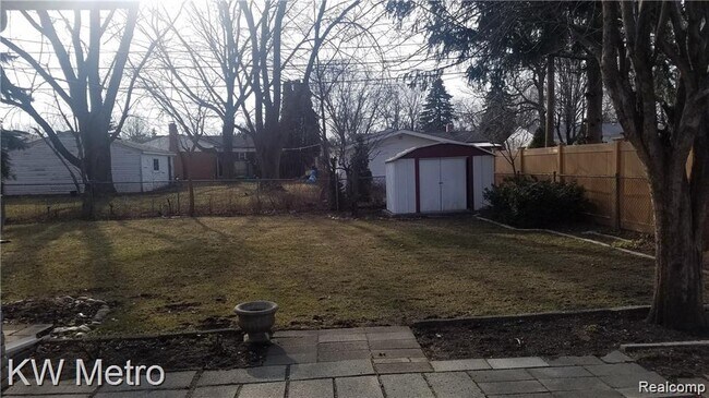 Building Photo - 2871 Clayton Dr