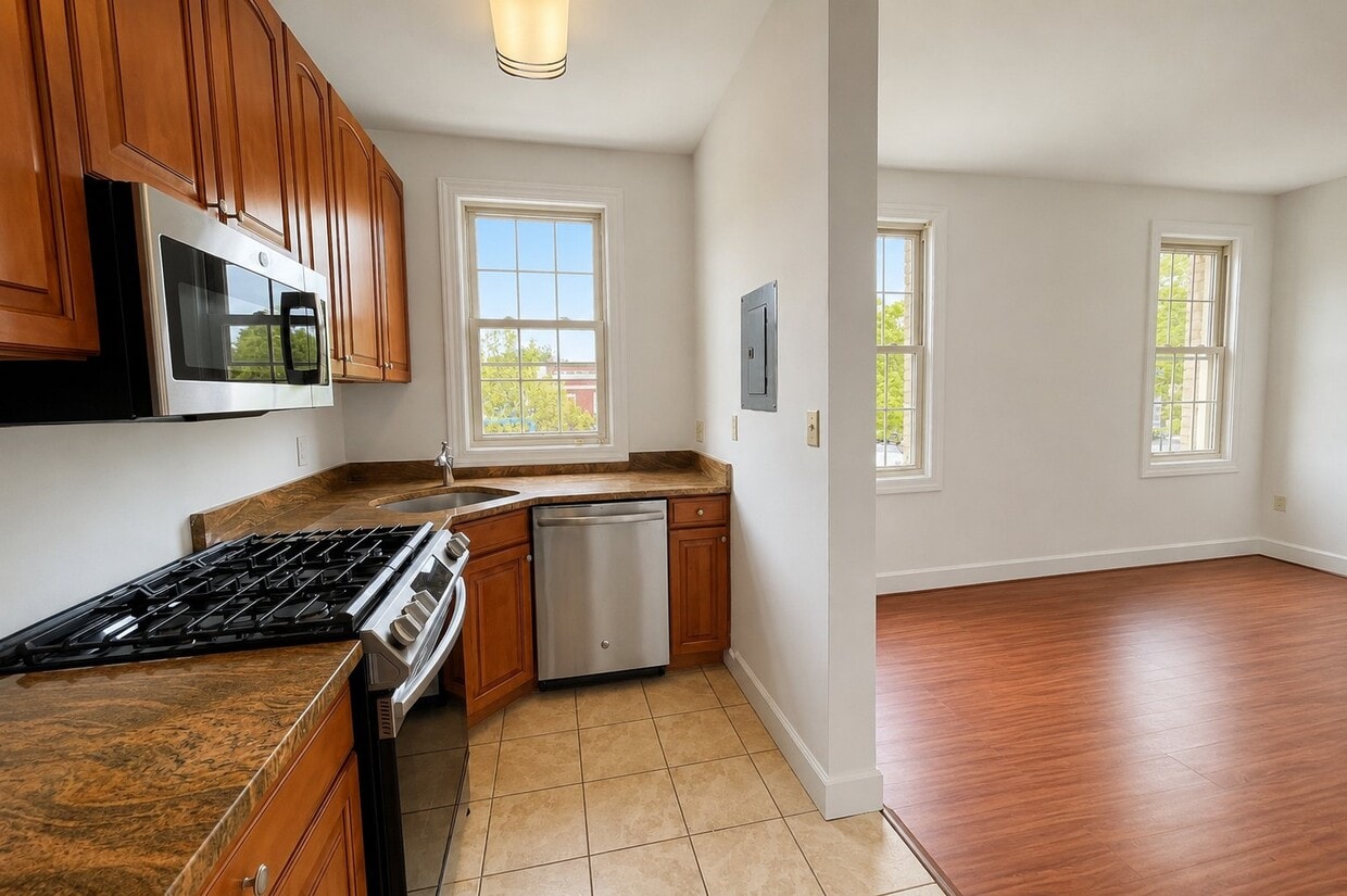 Photo - 1111 Lamont St NW (Washington, DC)