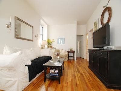 Building Photo - 222 West 15th Street